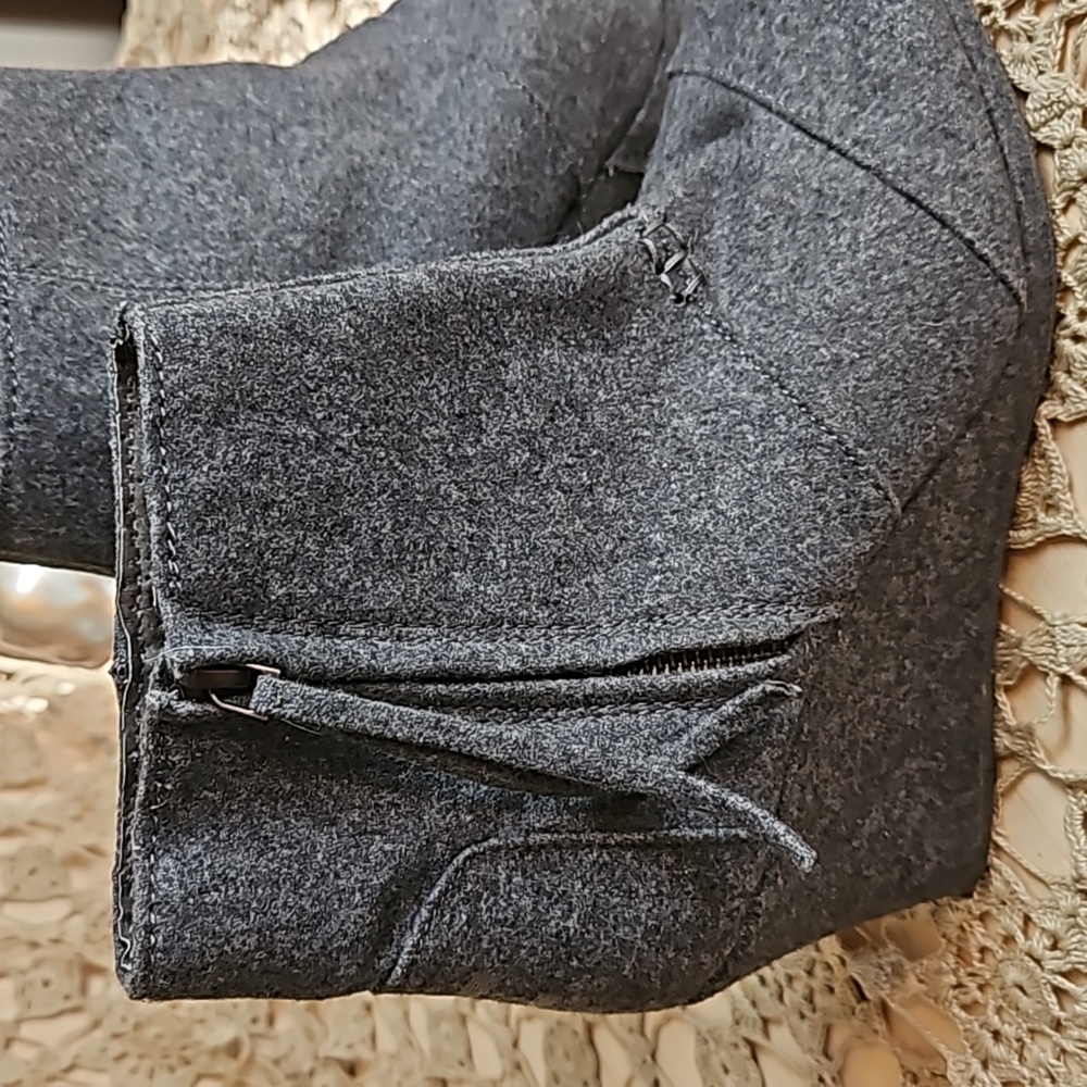 Toms Gray Felt Textile Wool Wedge Booties - Picture 3 of 7